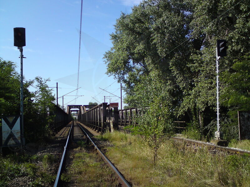 labe-celakovice-02.jpg