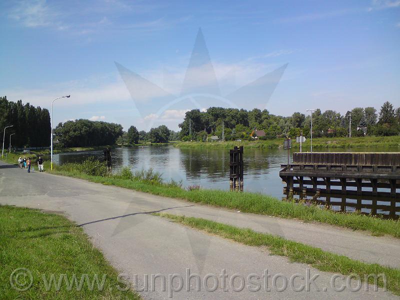 labe-celakovice-21.jpg