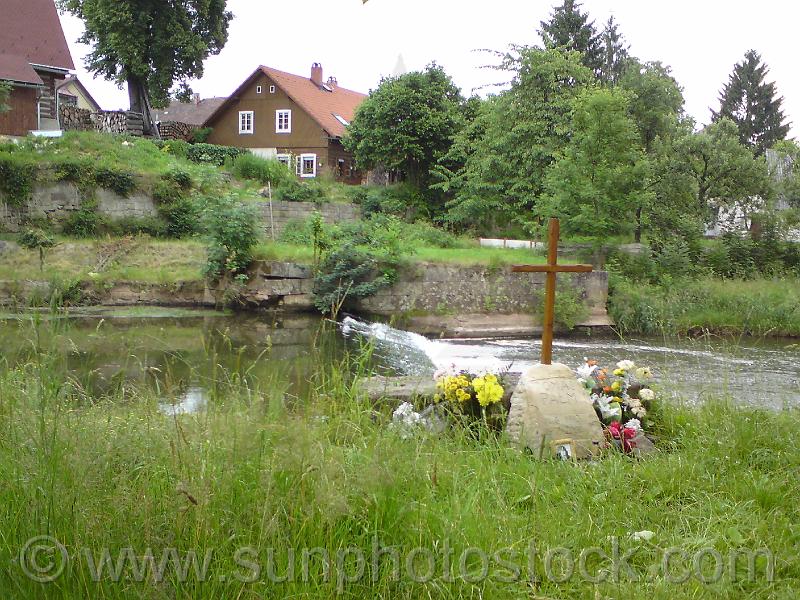 labe-dvur-kralove-03.jpg