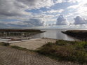 Altenhafener-Kanal se vlévá do Labe mezi obcemi Brokdorf a Sankt Margarethen.