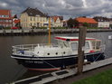 Člun Josef Ressel v přístavu Binnenhafen je připomínkou českého vynálezce lodního šroubu.