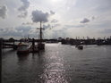 Hamburg je taková změť přístavů, že b yse tam mohl nově příchozí suchozemec snadno ztratit.