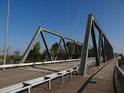 Travehafenbrücke u Travehafen.