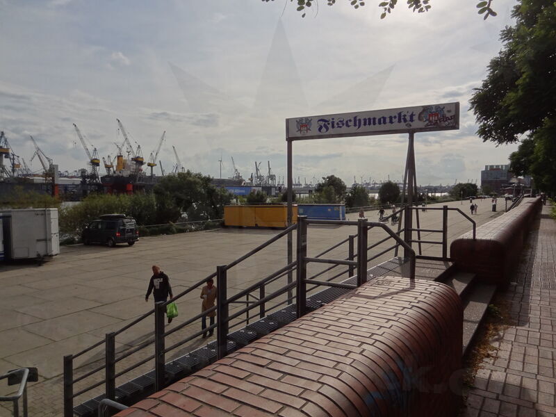 elbe-hamburg-06.jpg