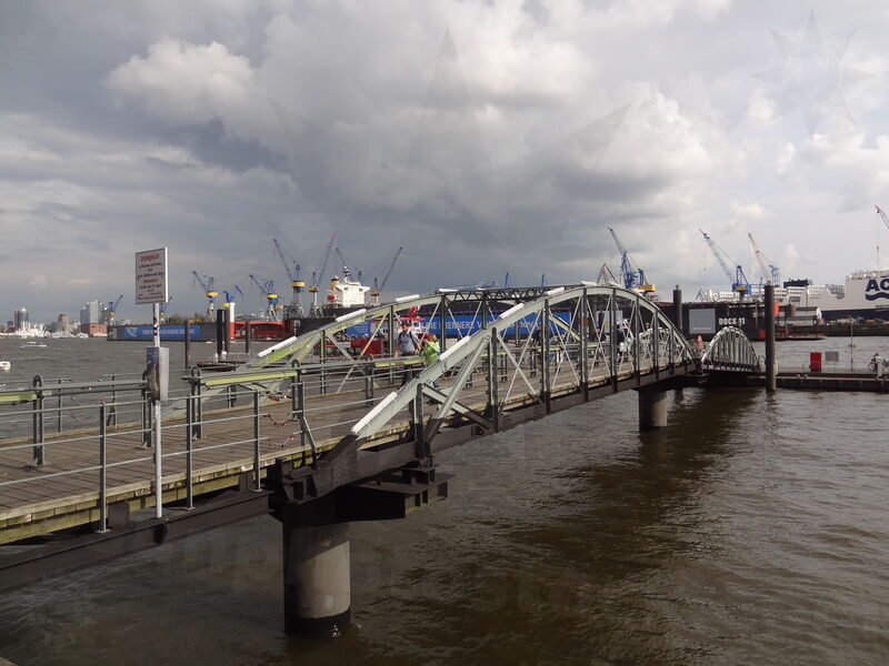 elbe-hamburg-12.jpg