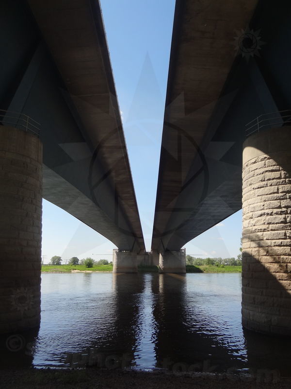 elbe-hohenwarthe-04.jpg