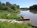 Nájezd do Labe a sudový ponton nad jezem ve Velkém Oseku.
