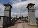 Most přes průplav Handelhafen – Stromelbe.