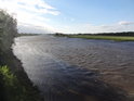 Labe uhání od města Schönebeck směrem na Magdeburg.