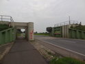 Brána s průchodem pro chodce v levobřežní hrázi Labe u obce Wischhafen.