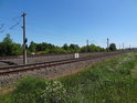 Vysokorychlostní železnice ve směru Hannover – Berlin nedaleko mostu přes Labe u Tangermünde.